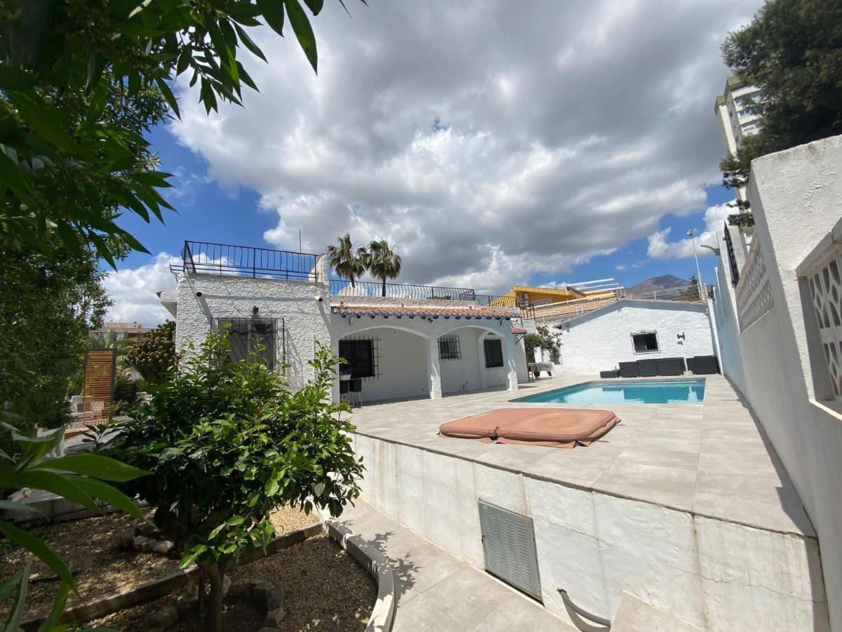 Villa Con Piscina A Un Paso De La Playa Benidorm Kültér fotó