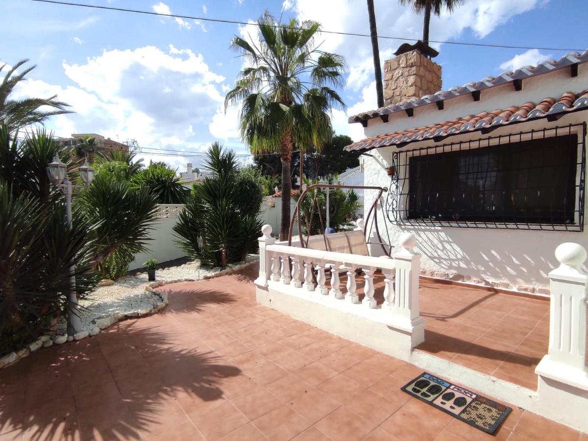 Villa Con Piscina A Un Paso De La Playa Benidorm Kültér fotó
