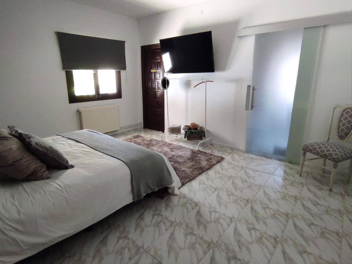 Villa Con Piscina A Un Paso De La Playa Benidorm Kültér fotó