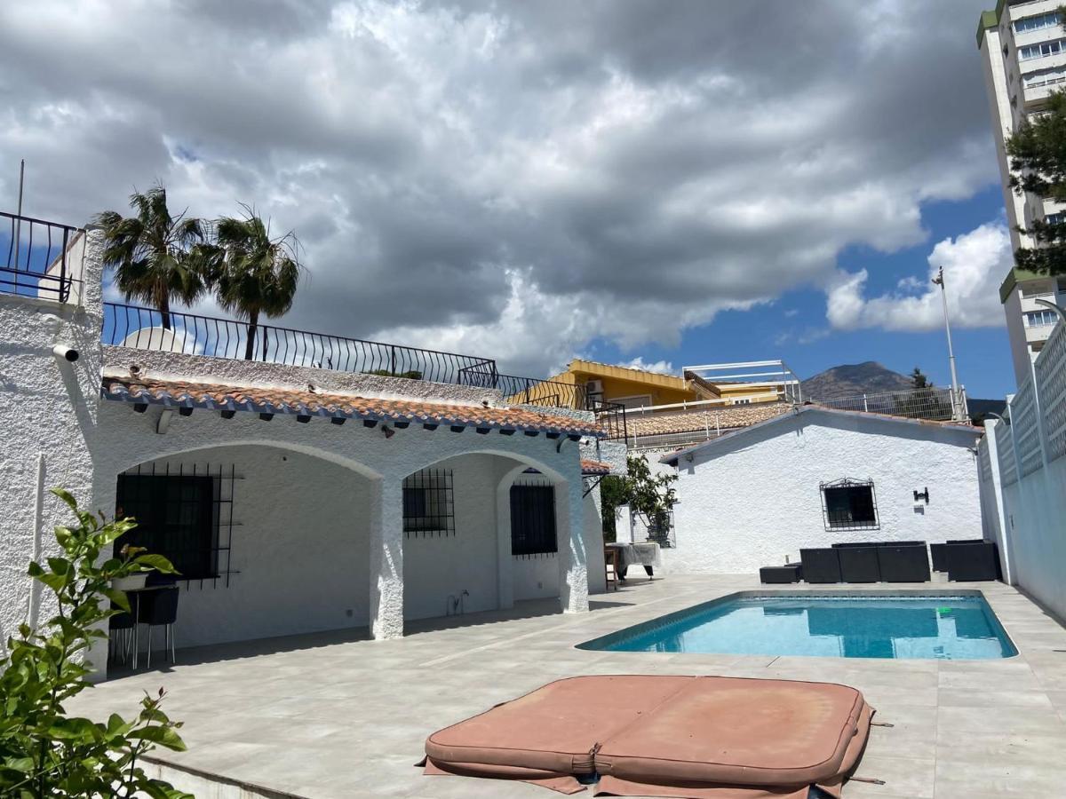Villa Con Piscina A Un Paso De La Playa Benidorm Kültér fotó