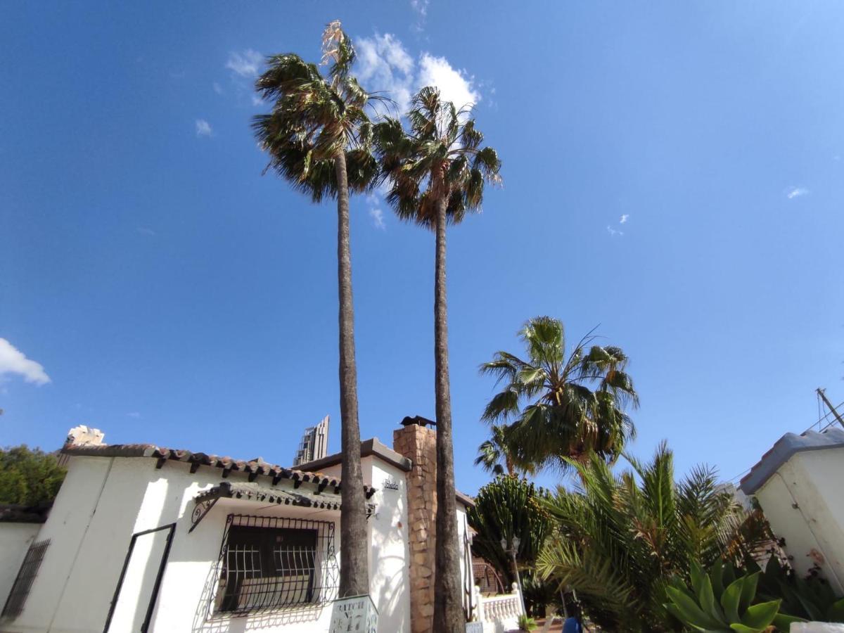 Villa Con Piscina A Un Paso De La Playa Benidorm Kültér fotó